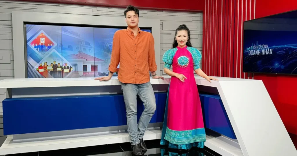 Giám đốc NASAKI tại trường quay chương trình Con đường doanh nhân