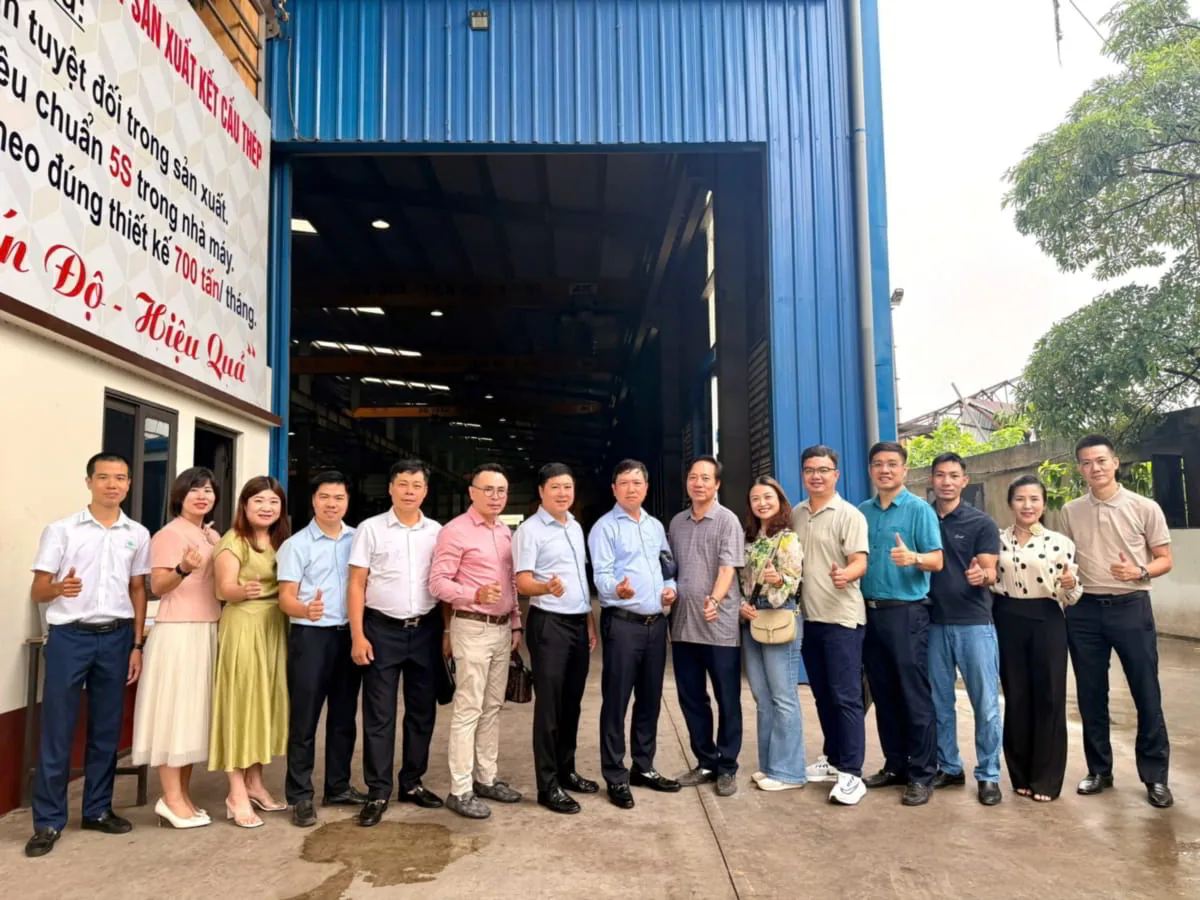 Thành viên Liên minh Tổng thầu chụp ảnh lưu niệm