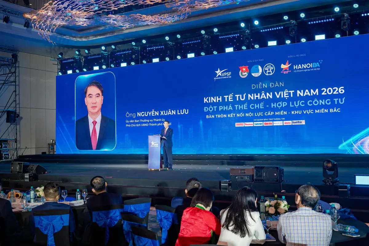 Phó Chủ tịch UBND TP Hà Nội Nguyễn Xuân Lưu phát biểu tại Diễn đàn Kinh tế tư nhân Việt Nam 2026