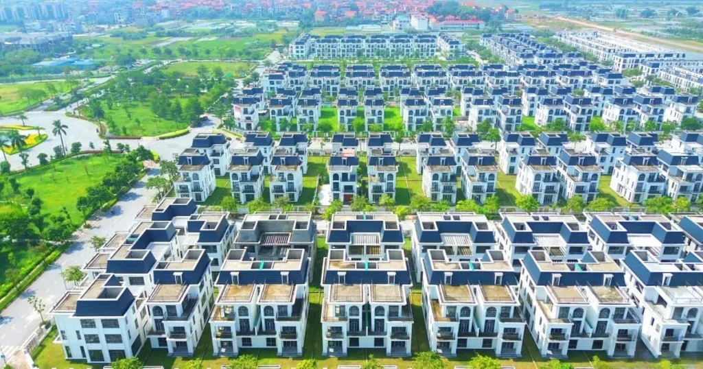 Toàn cảnh dự án HUD Mê Linh Central với các dãy biệt thự lợp ngói