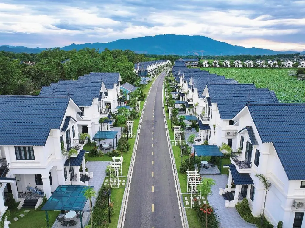 Ngói Nasaki tại Vườn Vua Resort & Villas
